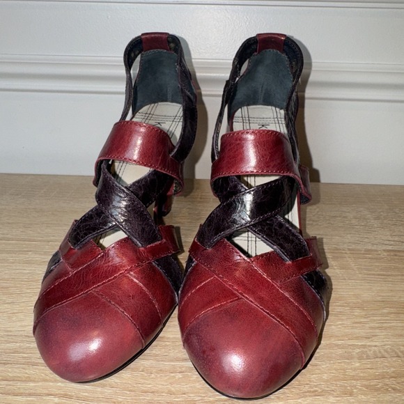 Kenzie Elaine Burgundy Purple Strap Heel Leather Almond Toe 3" Heel Sz 7 M NWOB - Picture 7 of 15